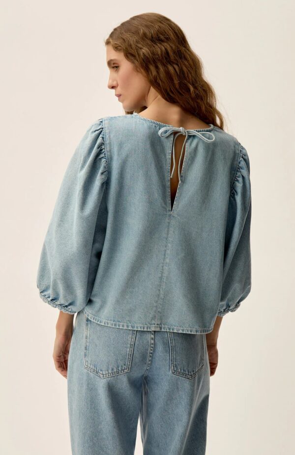 Blusa denim laya bleach - Imagen 6