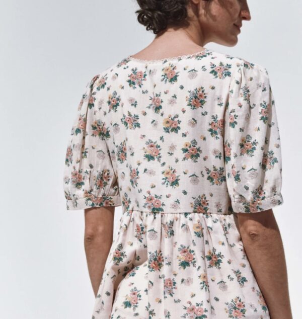 Blusa borica print rose flores - Imagen 3