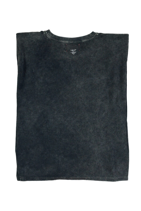 Camiseta shoulder pads black "cheesy saucy crispy" - Imagen 4