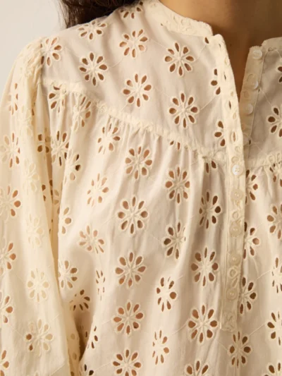 Blusa oversize sophie bordado inglés algodón creme
