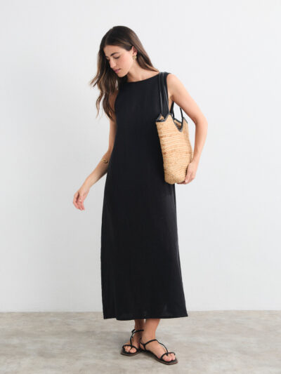 Vestido Aurora midi negro